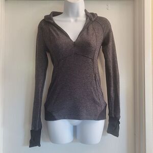 Lululemon Half-Zip Pullover Sweater With Thumb Holes Size 2